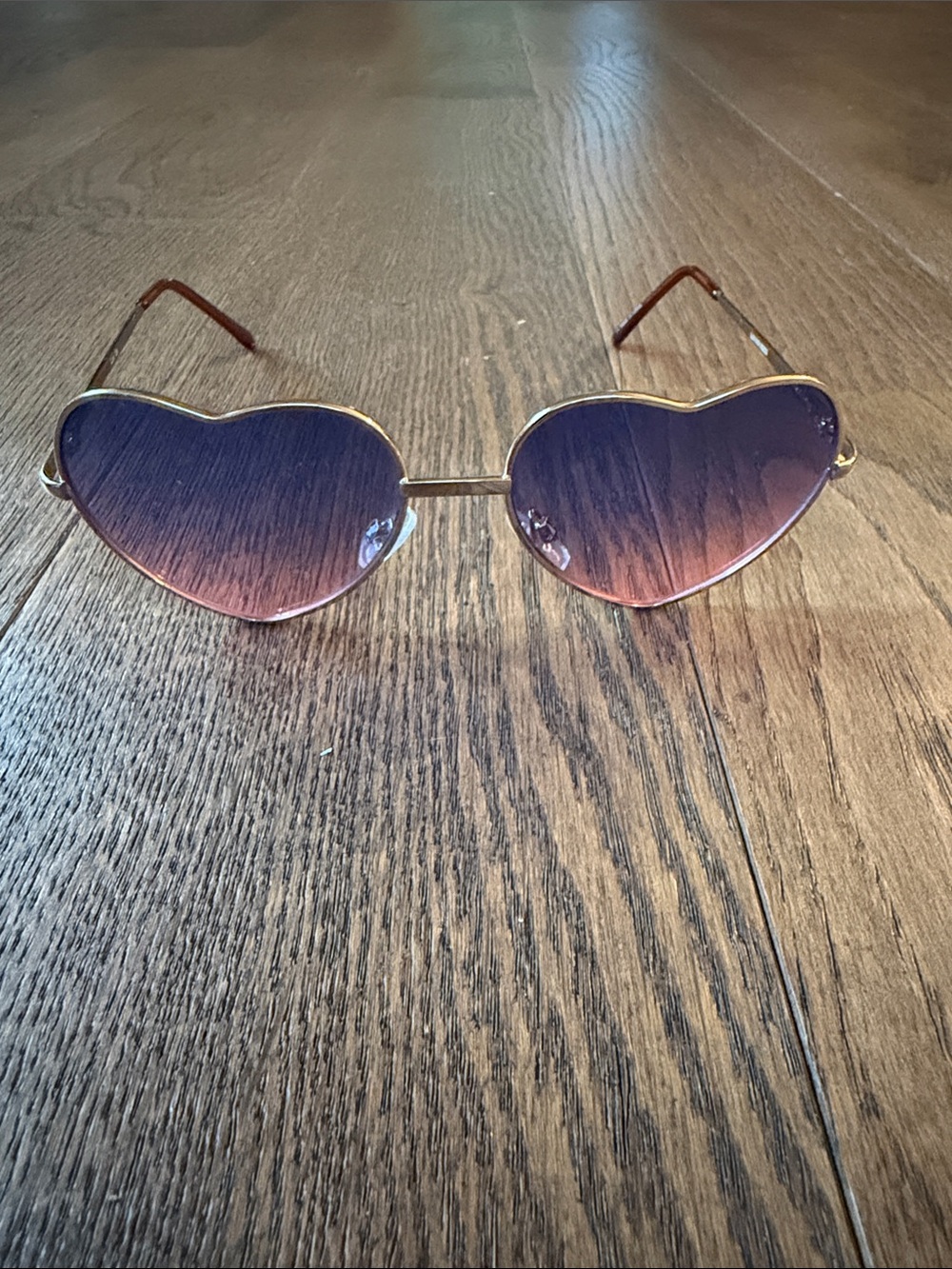 Heart-Shaped Pink Gradient Sunglasses - Women's Accessories